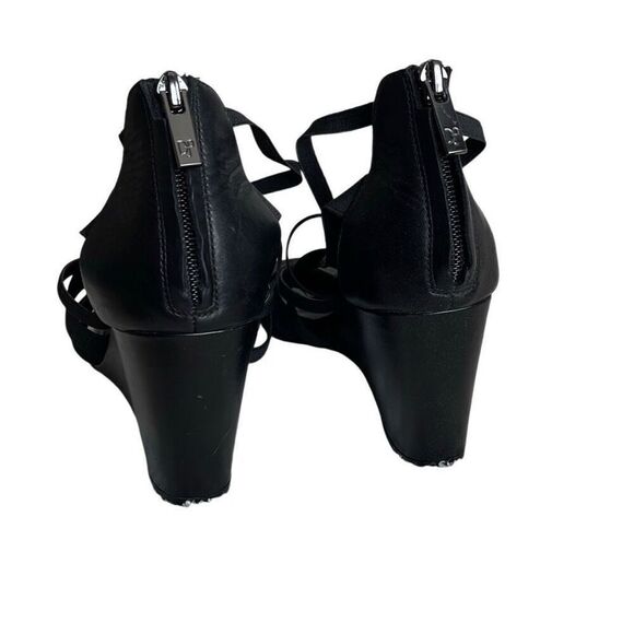 Donald Pliner Lia Wedges - Picture 6 of 10